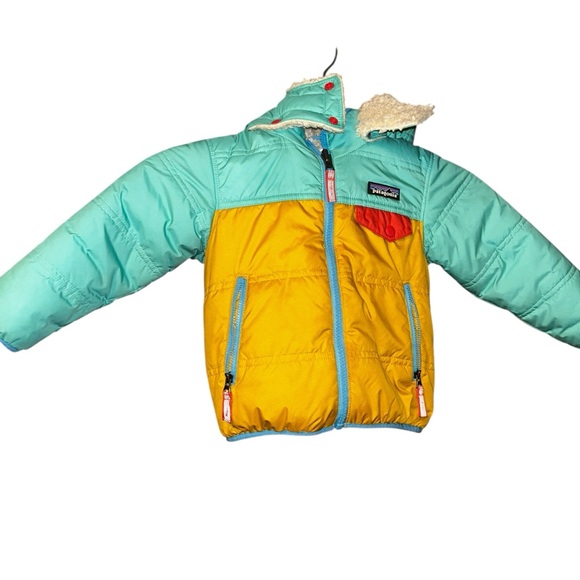 Patagonia Other - Patagonia toddler kids Reversible Tribbles Insulated Hoody coat size 2T